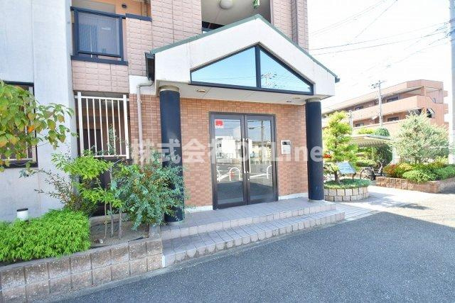 シャルム山本のエントランス