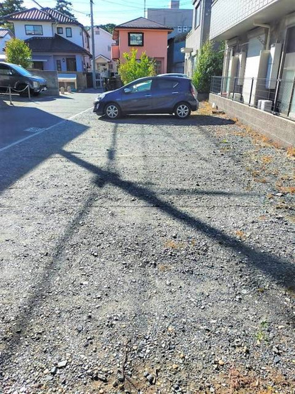 【駐車場】