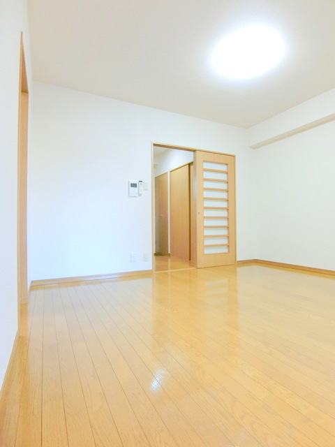 国立市中１丁目の賃貸マンションの洋室