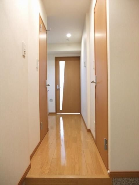 リクレイシア富士見台の玄関