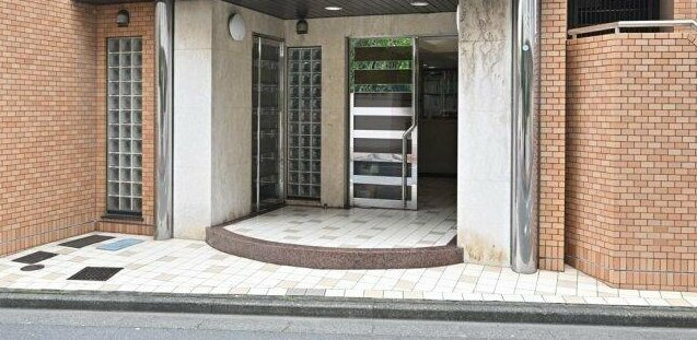 【エントランス】