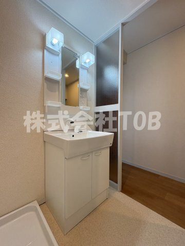 【独立洗面台】 | 実穂マンション-定期借家5年- | シャンプードレッサー
