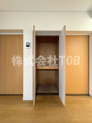【収納】 | 実穂マンション-定期借家5年- | LDK10.5帖　収納②