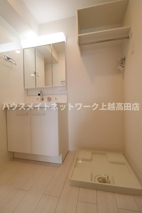 サンリジェール春日新田の独立洗面台|洗髪洗面化粧台