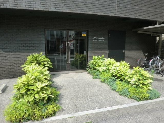 フェニックス伊勢佐木町弐番館のエントランス