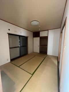 上野ハイツ１号室の和室
