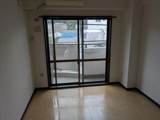 横浜阪東橋ガーデンハウスのバルコニー