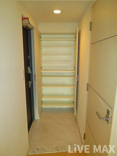【玄関】スワンズシティ天満橋 