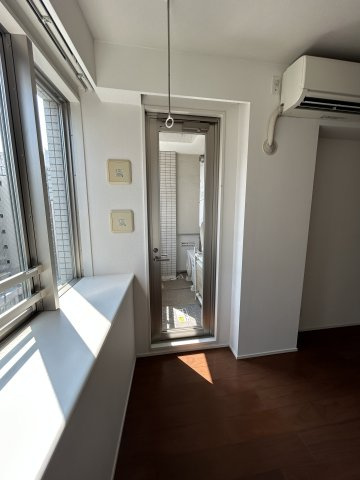 オープンレジデンシア南青山骨董通りの居間・リビング