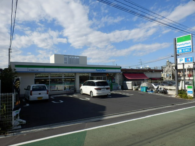 ウィスタリアヒルズの周辺|ファミリーマート玉川田園調布二丁目店 211m