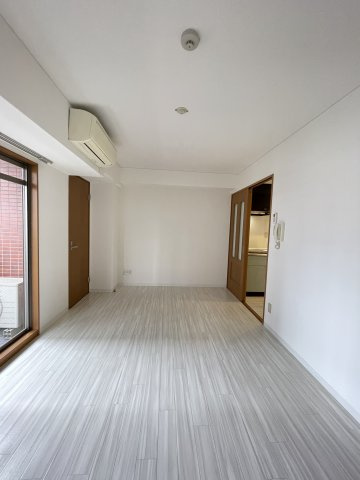 難波千日前OEMマンションの寝室