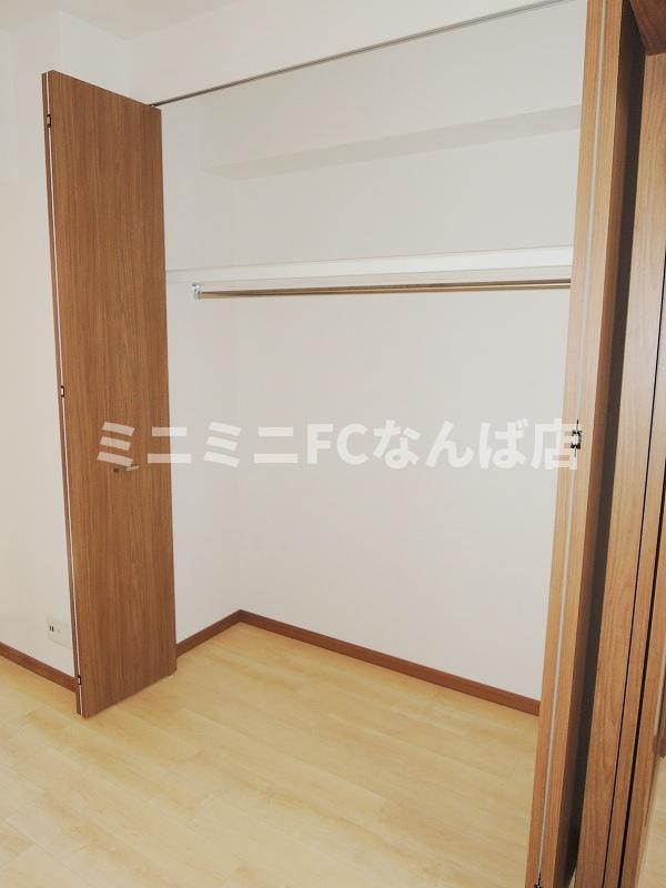 大阪市中央区大手通２丁目の賃貸マンションの収納