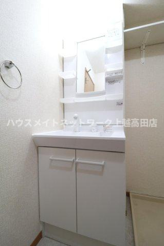 タウンコートながみねの独立洗面台|洗髪洗面化粧台