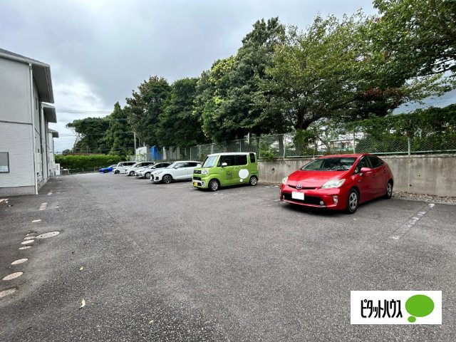 【駐車場】