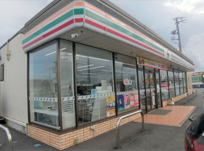 セブンイレブン木更津金田東店まで750ｍ