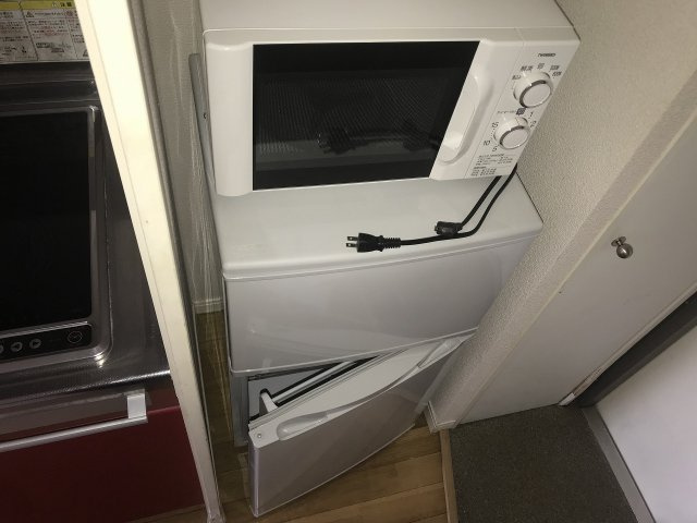 レオパレスフローラのその他|冷蔵庫・電子レンジ