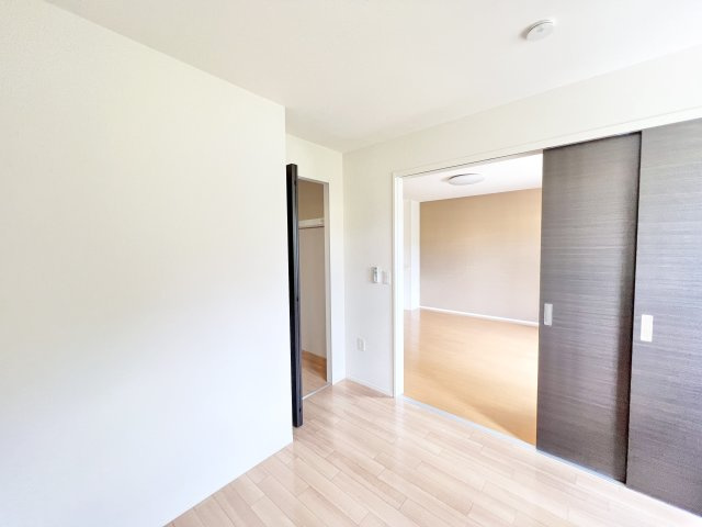 ソレイユの洋室|※別部屋参考写真