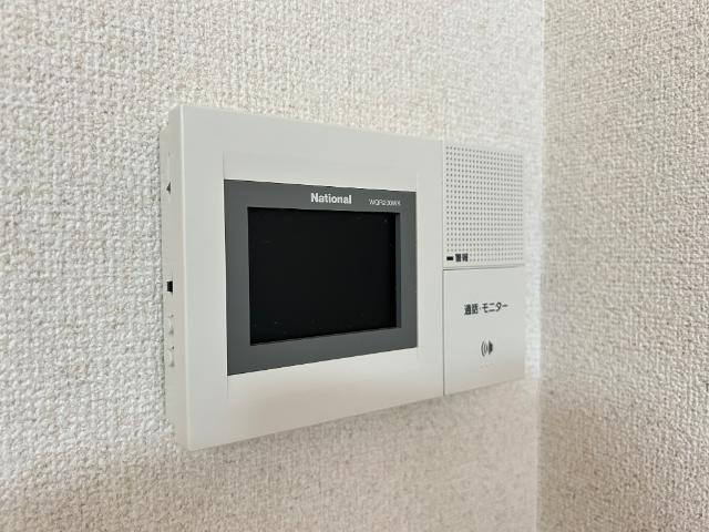 アヴェニュー下林の内装|カメラ付インターホン