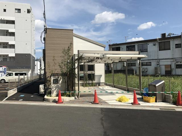 カムトゥルー　イーストの外観