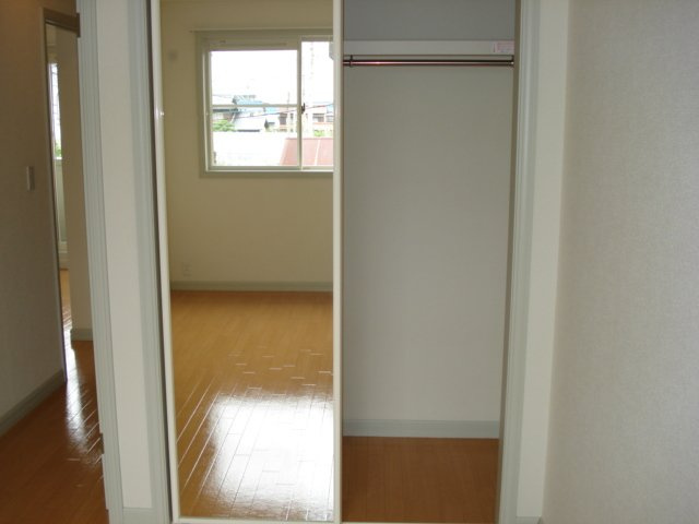 ファインハイムの収納|クローゼット（北洋間）（イメージ）
