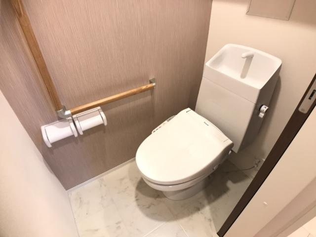 アルモニーのトイレ|シャワー付トイレ