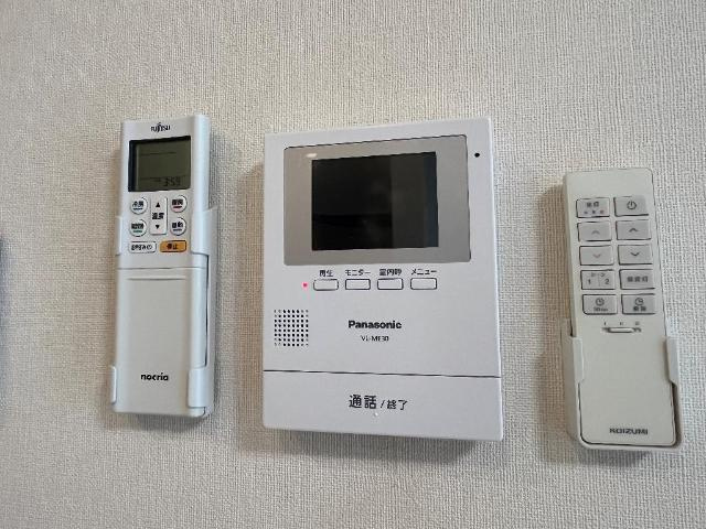 ＡｄｏｒａｂｌｅⅠ(アドラブールワン)の内装|カメラ付インターホン