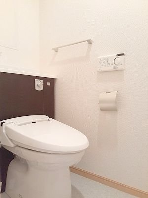 カラフル　ウェーブのトイレ