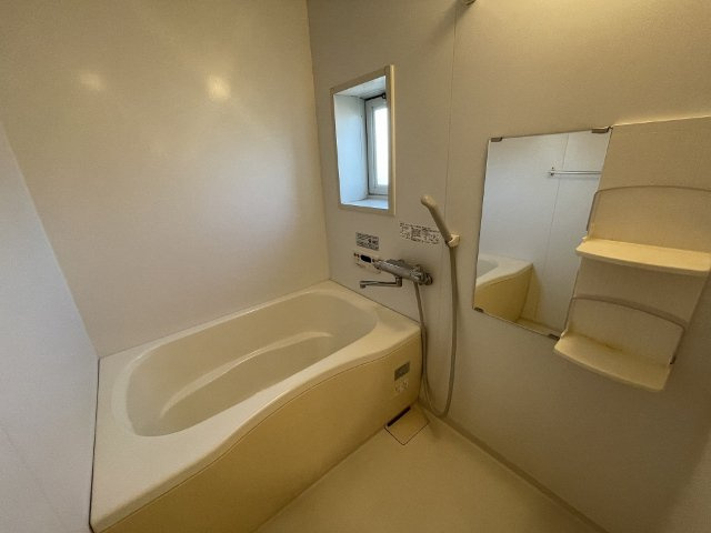 ディアス吉岡の浴室