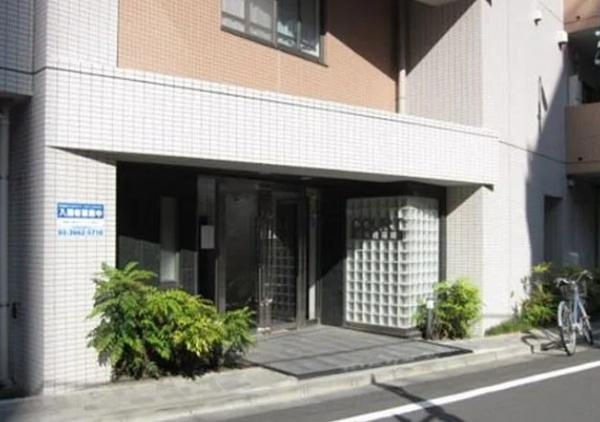 【エントランス】