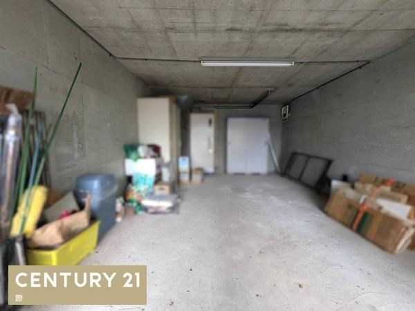 和歌山市大谷　中古戸建の駐車場