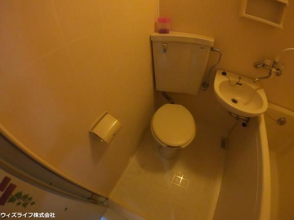 【トイレ】 | メゾン・ド・トワレ | 3点ユニットのトイレです！