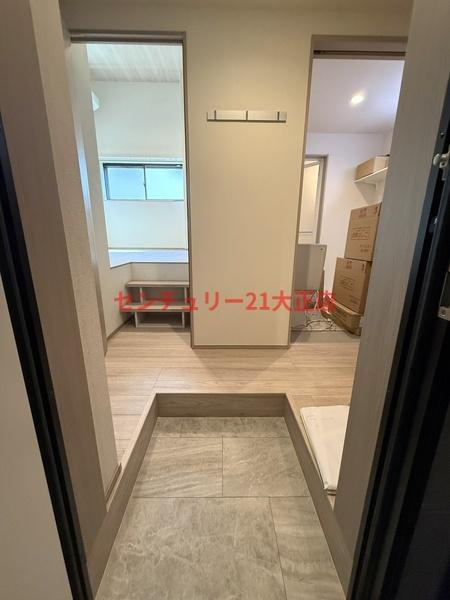 LOFTRIA大正の玄関