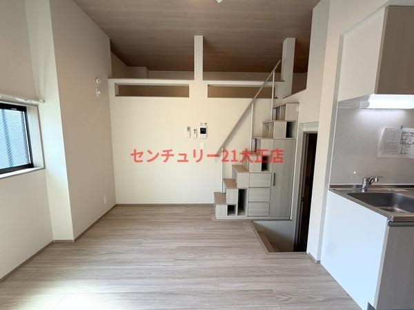 LOFTRIA大正の居間・リビング
