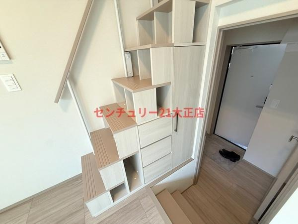 LOFTRIA大正の玄関