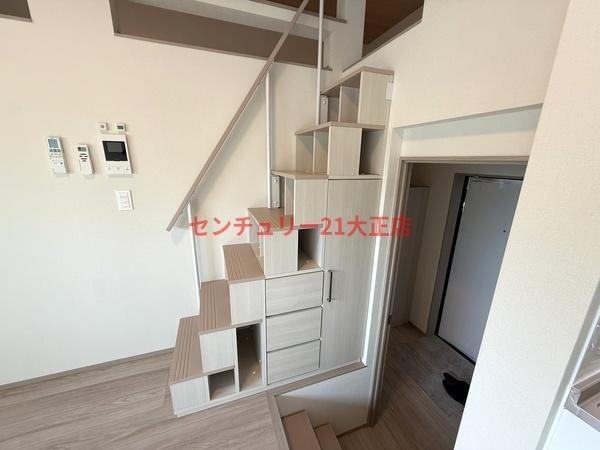 LOFTRIA大正の玄関