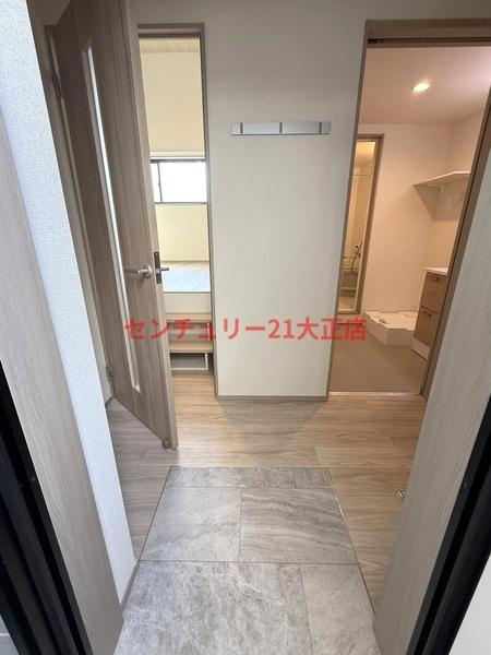 LOFTRIA大正の玄関