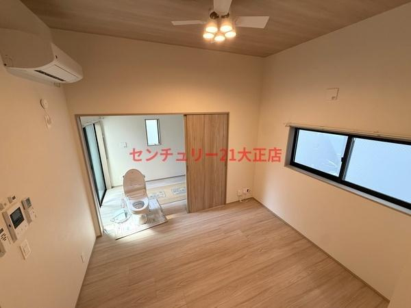 LOFTRIA大正の居間・リビング