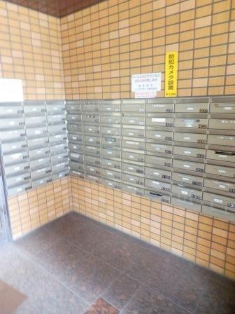 朝日プラザヴェルデュール大正三軒家のエントランス|★集合ポスト★
