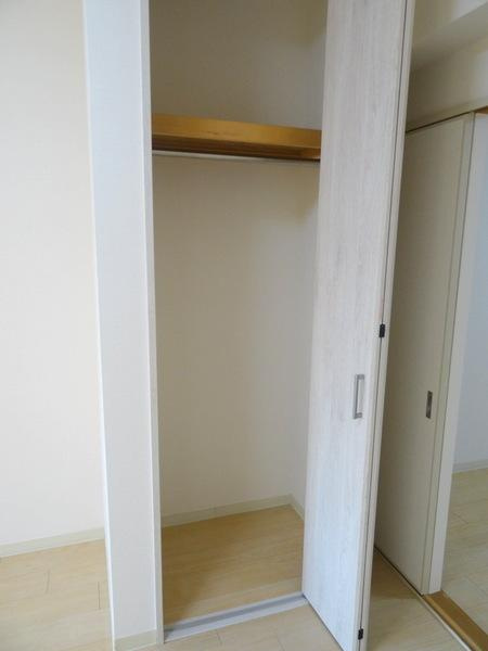 朝日プラザヴェルデュール大正三軒家の収納|★収納多数★