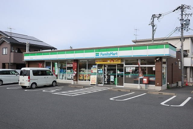 ホープフルＳの周辺|ファミリーマートまで450m