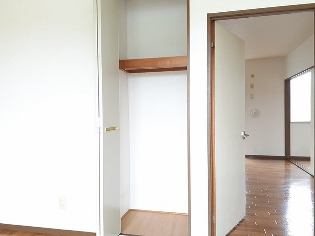グリーンパレスＡの収納|たっぷりとした収納スペースです
