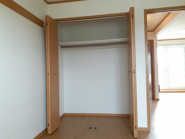 エレガンシアＡの収納|便利な収納スペースです