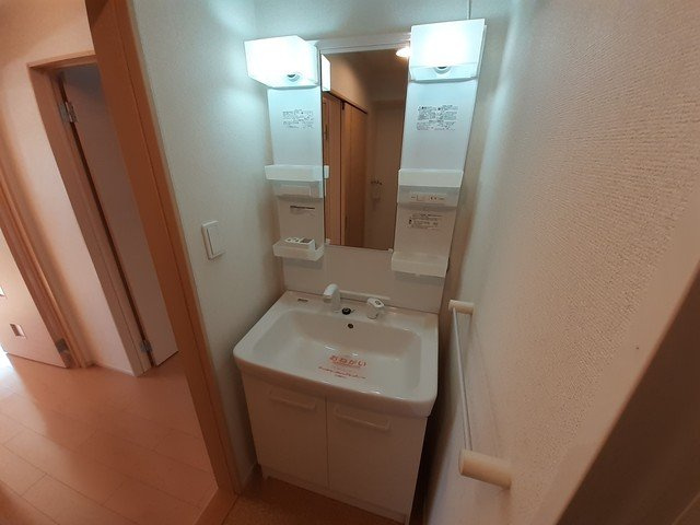 ヴィオラ　カーサ　Ａの洗面所|コンパクトで使いやすい洗面所