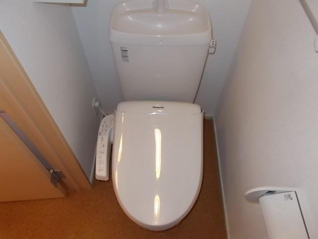 ボンヴィラージュのトイレ|清潔感のあるトイレです