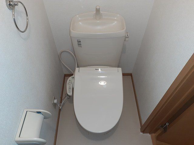 ハイムＳｗｅｅｔＰｅａ　１号館のトイレ|コンパクトで使いやすいトイレです