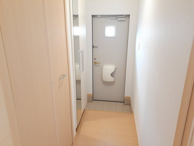 アルト・ウーノⅡの玄関|シンプルで使いやすい玄関です
