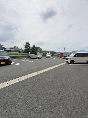 アン　アーブル　Ｂの駐車場