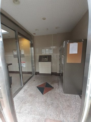 メゾンソレイユのエントランス