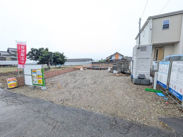 第2　常総市東野原　新築戸建ての外観|【月々5万円台〜】
写真だけでは伝わらない快適さを、ぜひ現地で体感しませんか？
即日見学可能です！平日のご案内も可能です♪
お気軽にお問合せください！