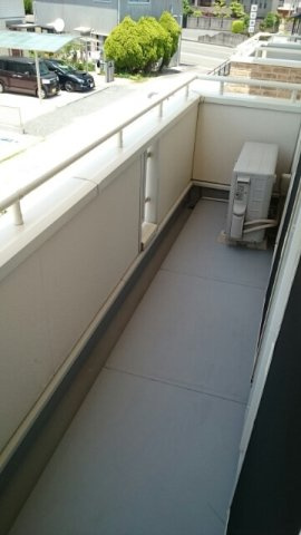 ボナール　シャトレのバルコニー